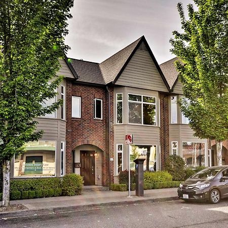 Modern Vancouver Townhome - Right On Main St! Eksteriør billede